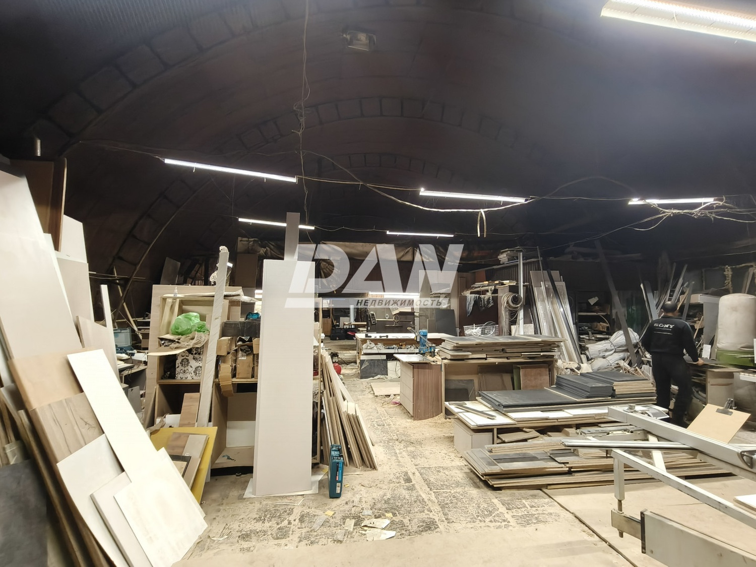Производственное помещение 453 м²