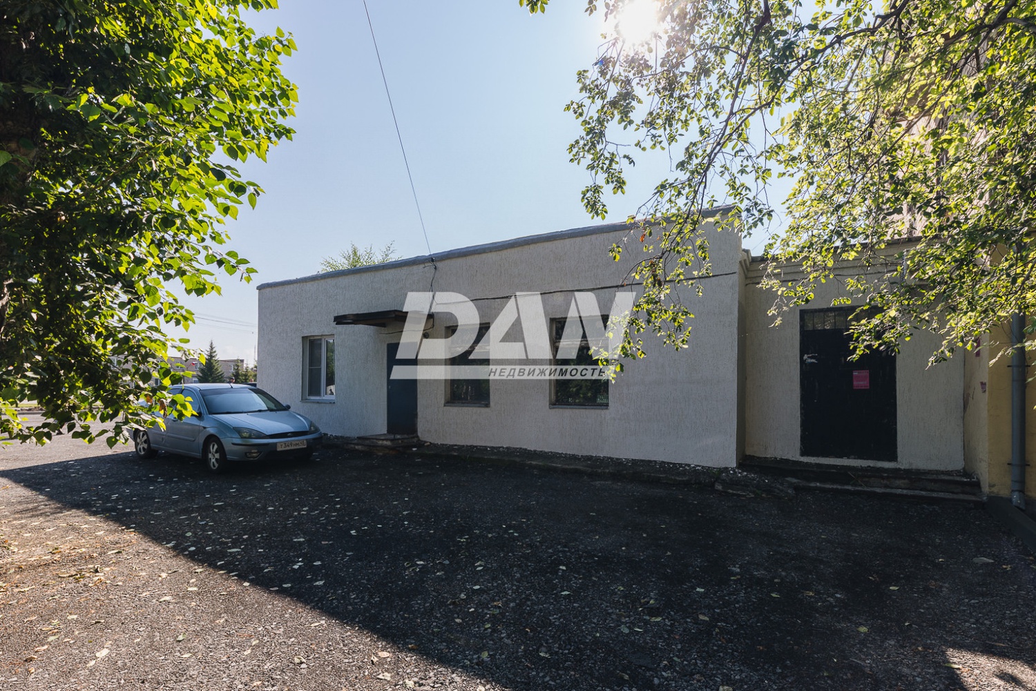 Торговое помещение 137 м²