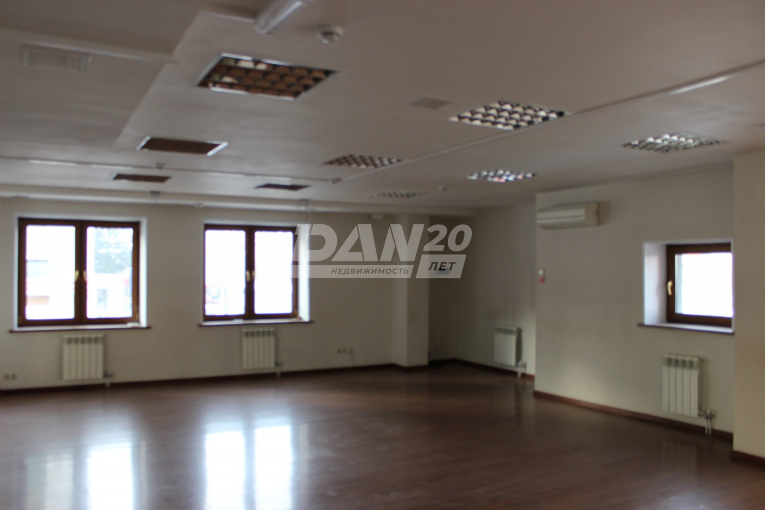 Помещение свободного назначения 897,7 м²