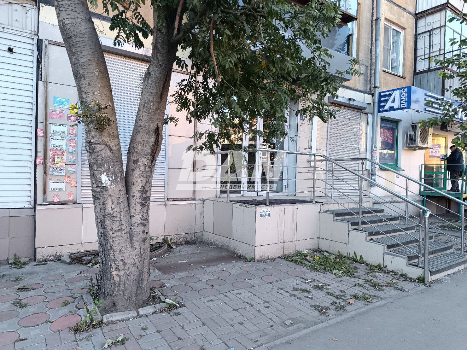 Торговое помещение 84 м²