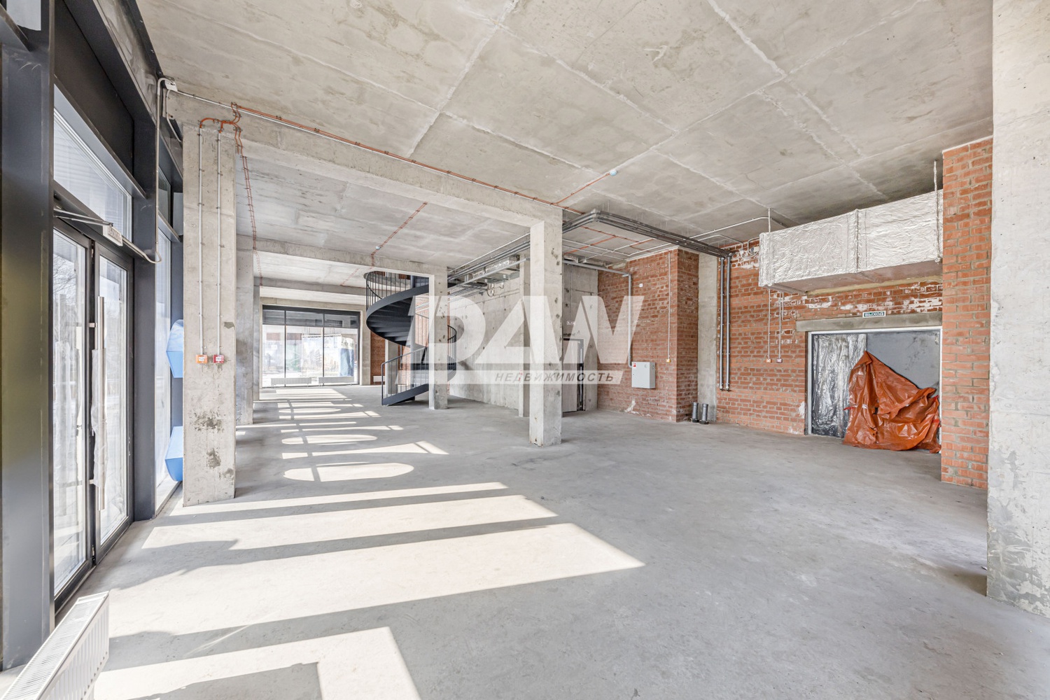 Торговая площадь 459,6 м²