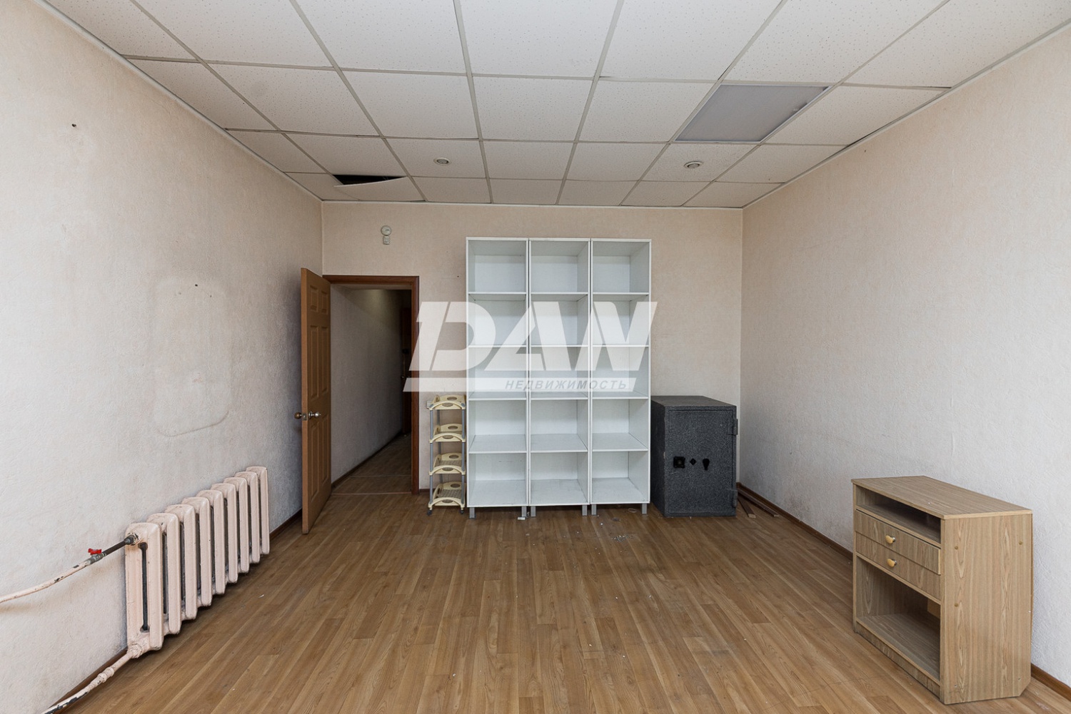 Торговое помещение 300 м²