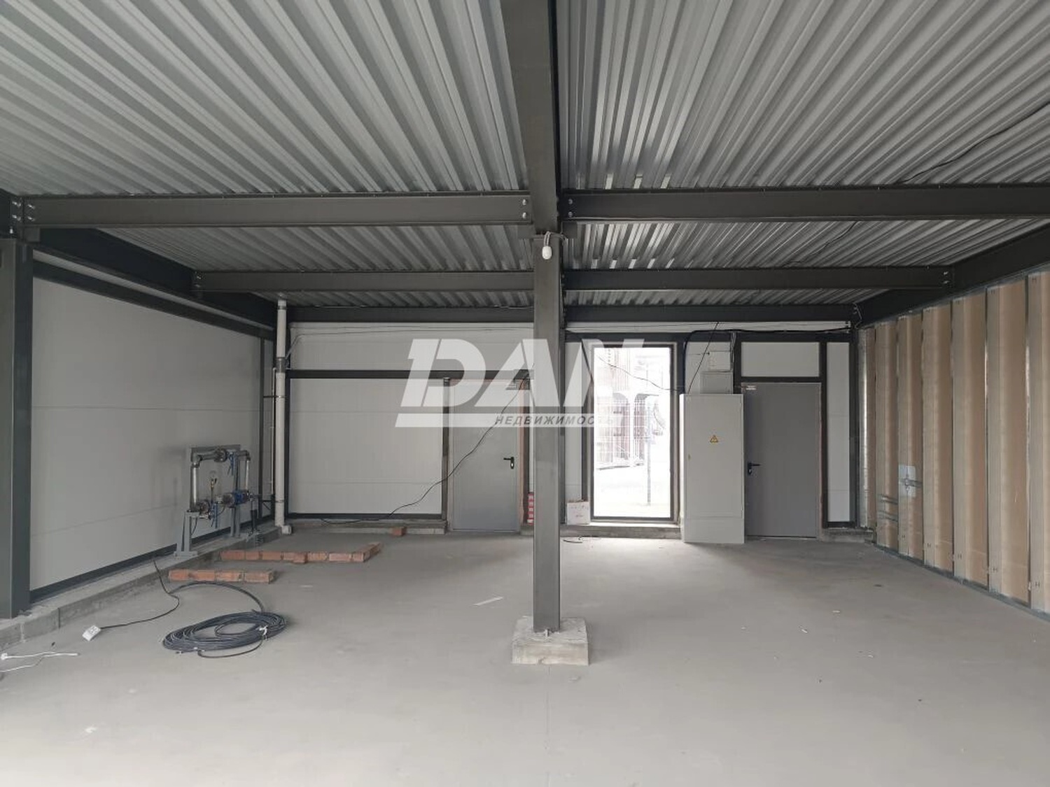 Торговое помещение 82,7 м²