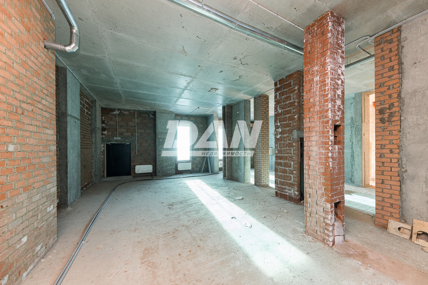 Торговая площадь 313,6 м²