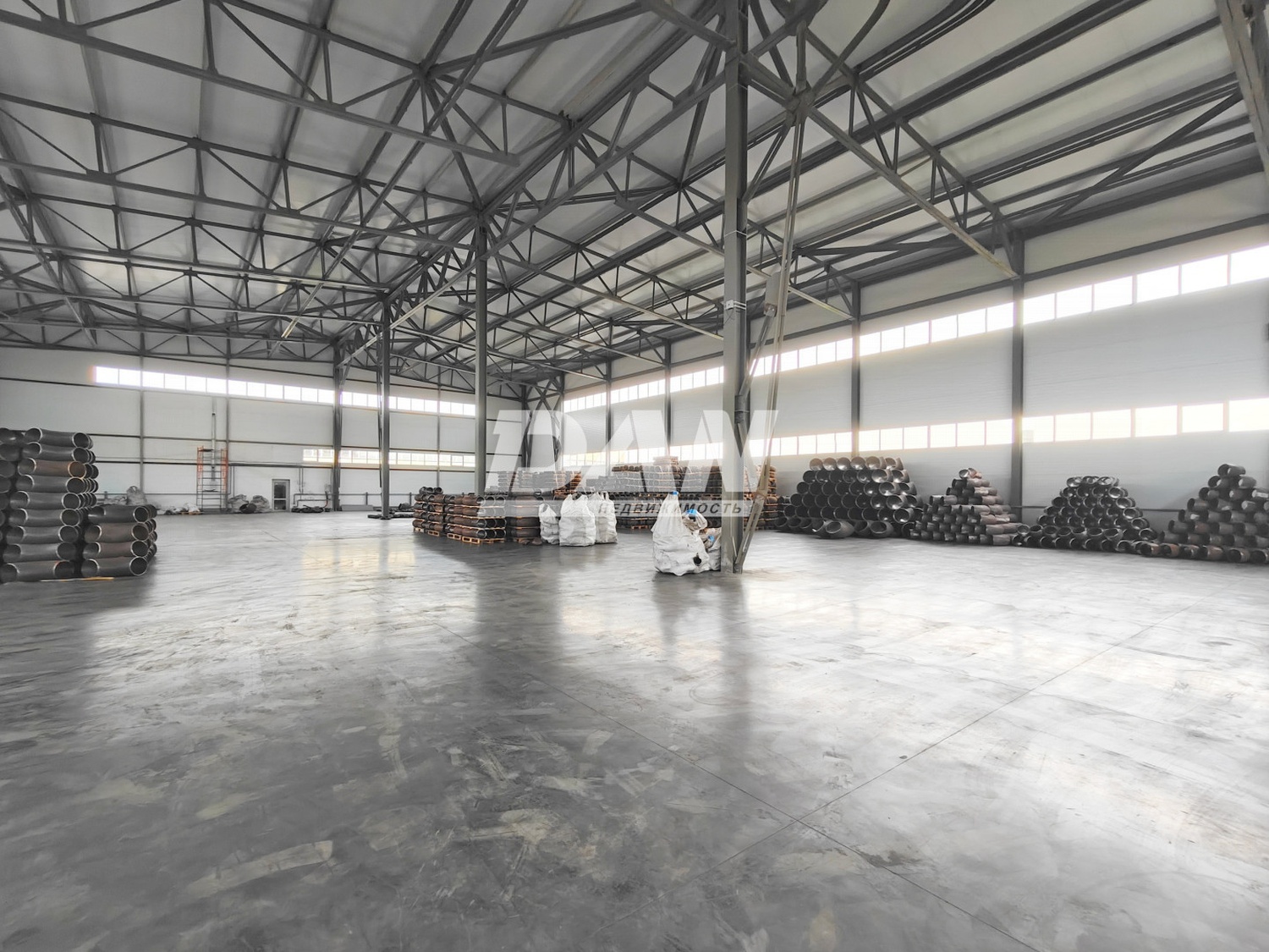 Склад 1668 м²