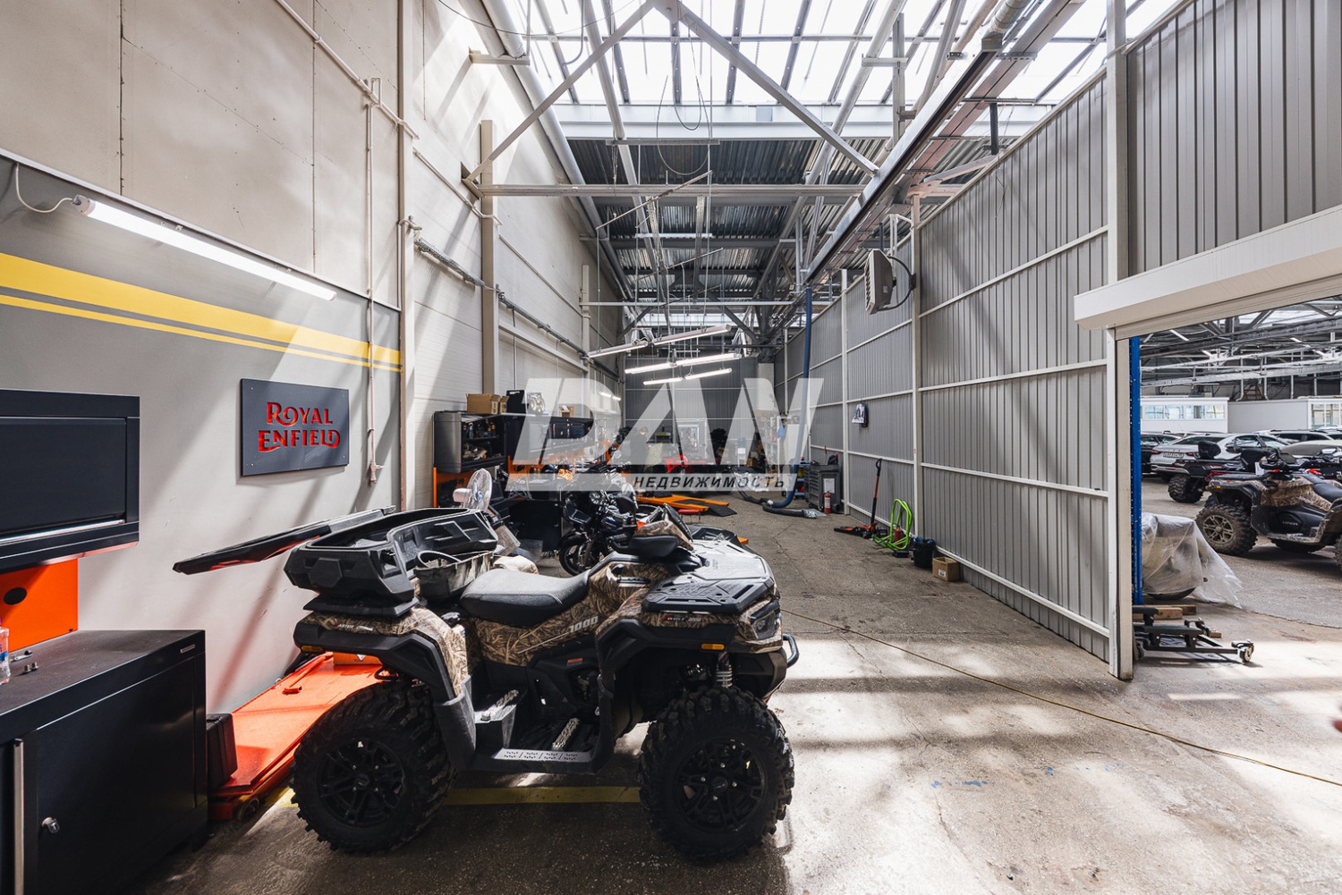 Торговое помещение 311 м²