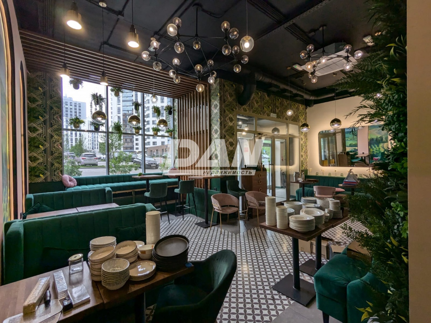 Помещение свободного назначения 102 м²