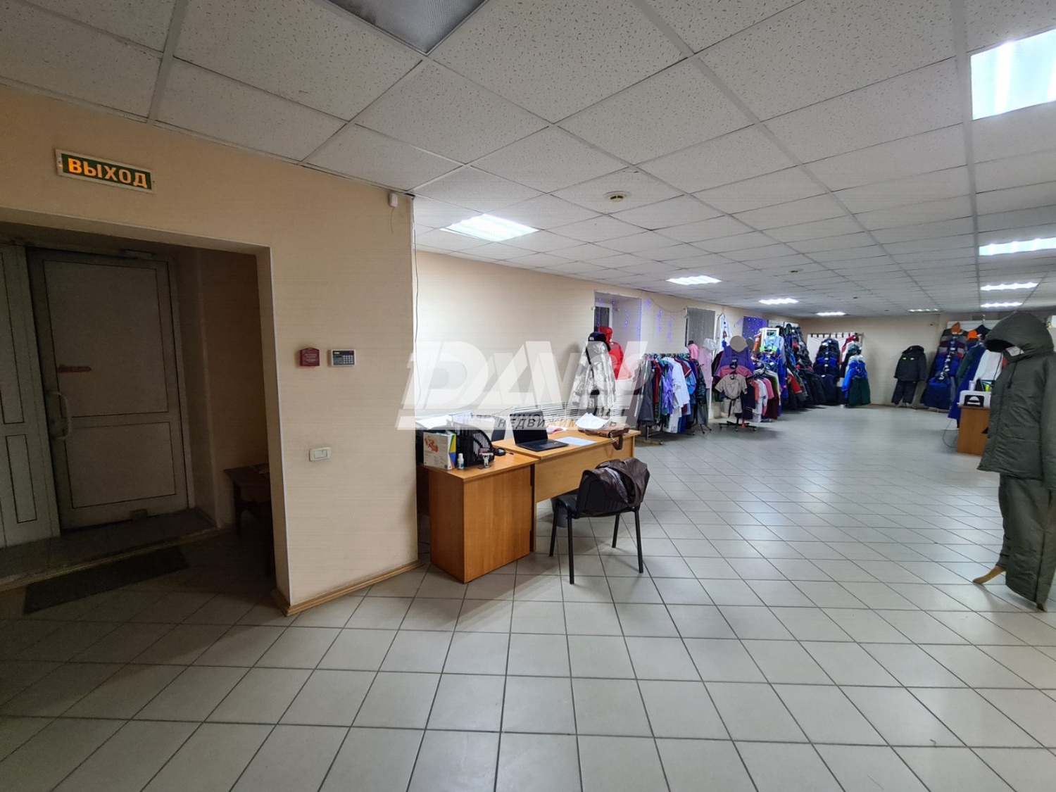 Помещение свободного назначения 245 м²