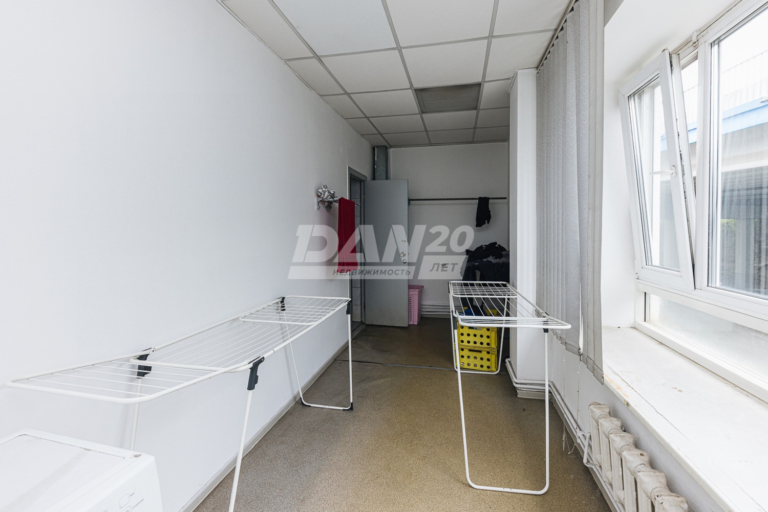 Торговая площадь 1625 м²