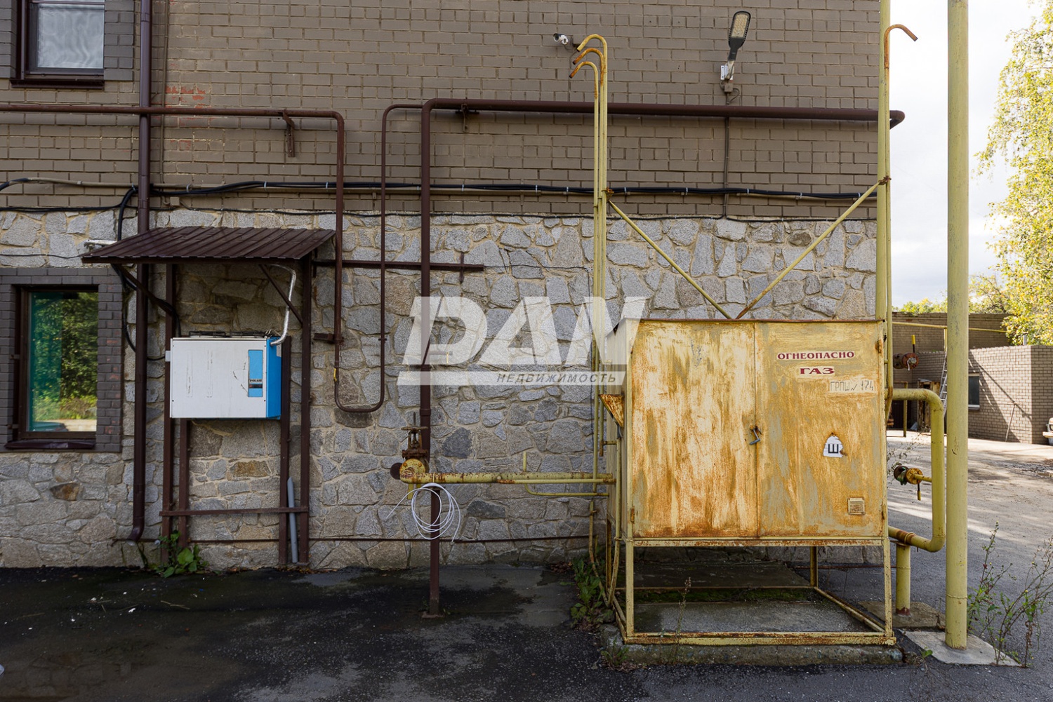 Помещение свободного назначения 573,2 м²