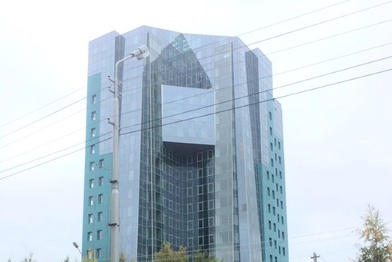 «Газпром переработка» вновь снизила стоимость офисного здания в Сургуте