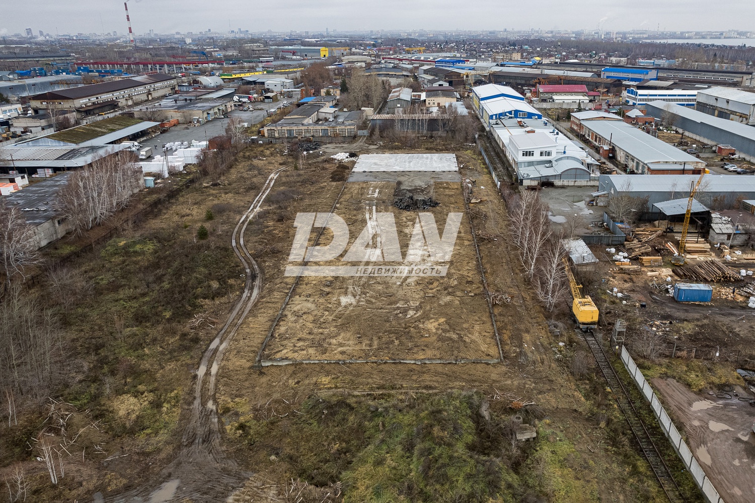 Производственное помещение 6460 м²