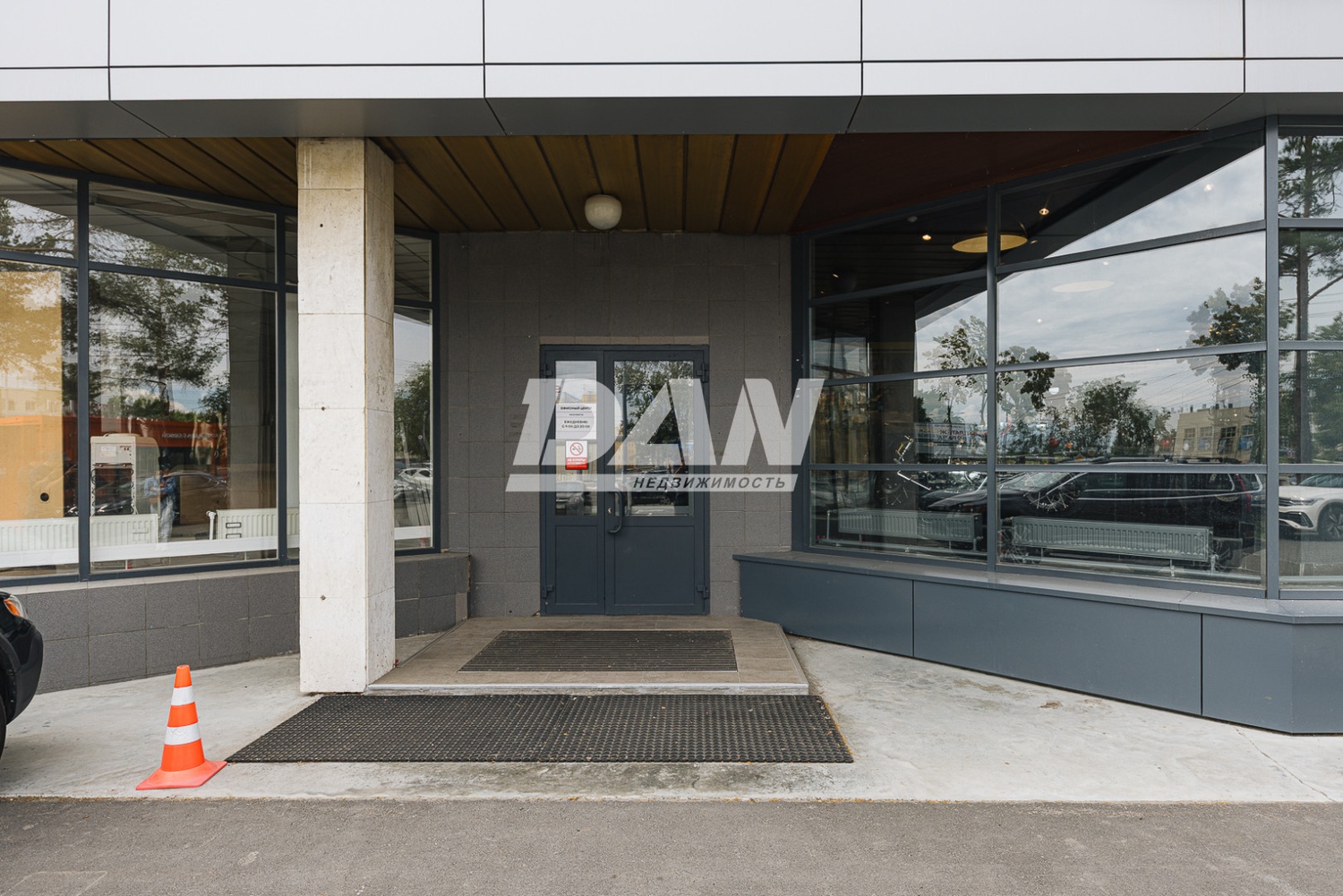 Торговое помещение 175 м²