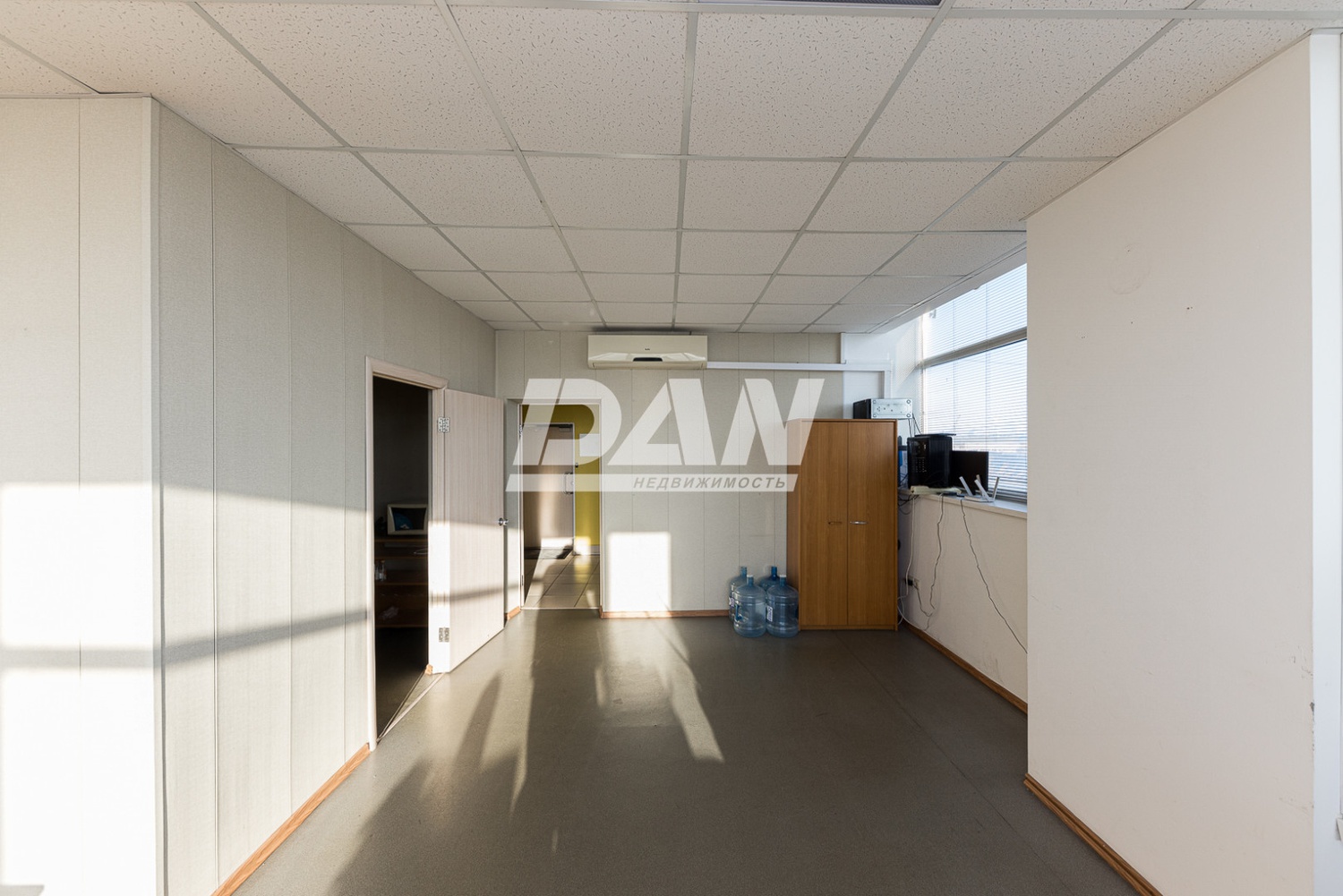 Офис 824,7 м²