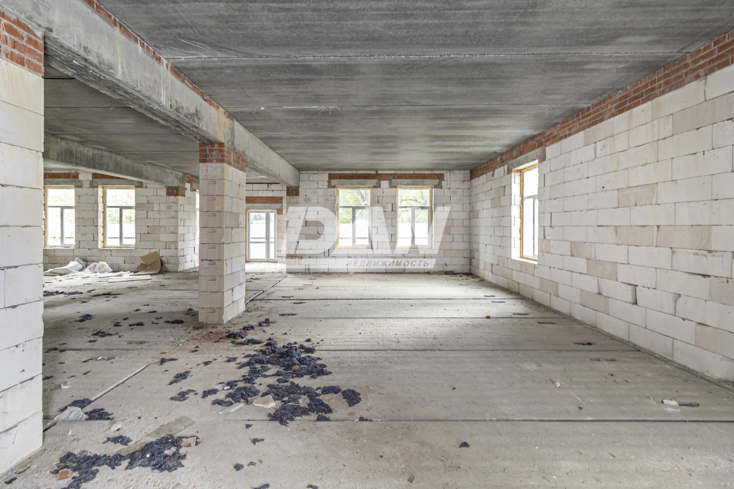 Помещение свободного назначения 1032 м²