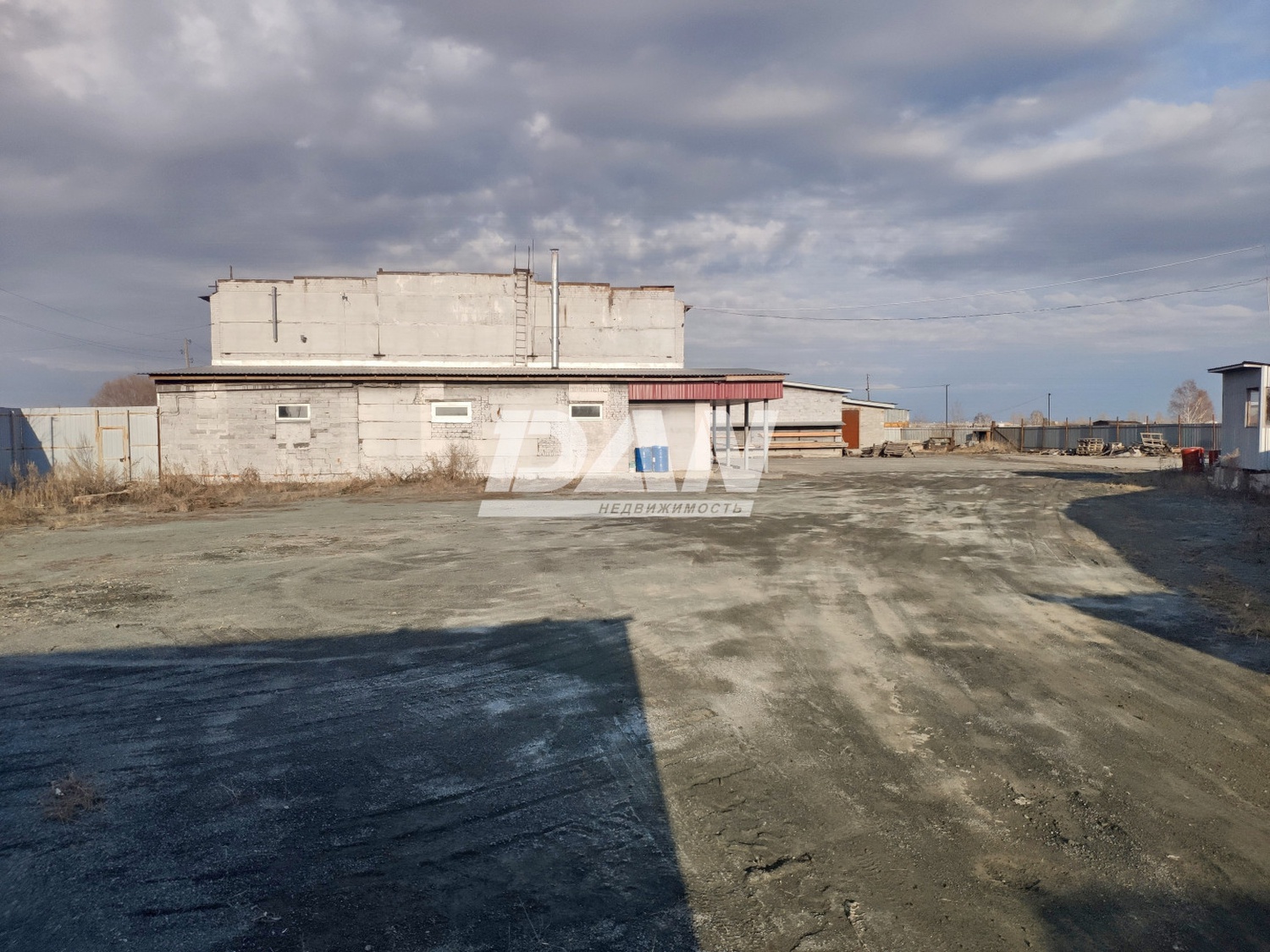 Производственное помещение 1206 м²
