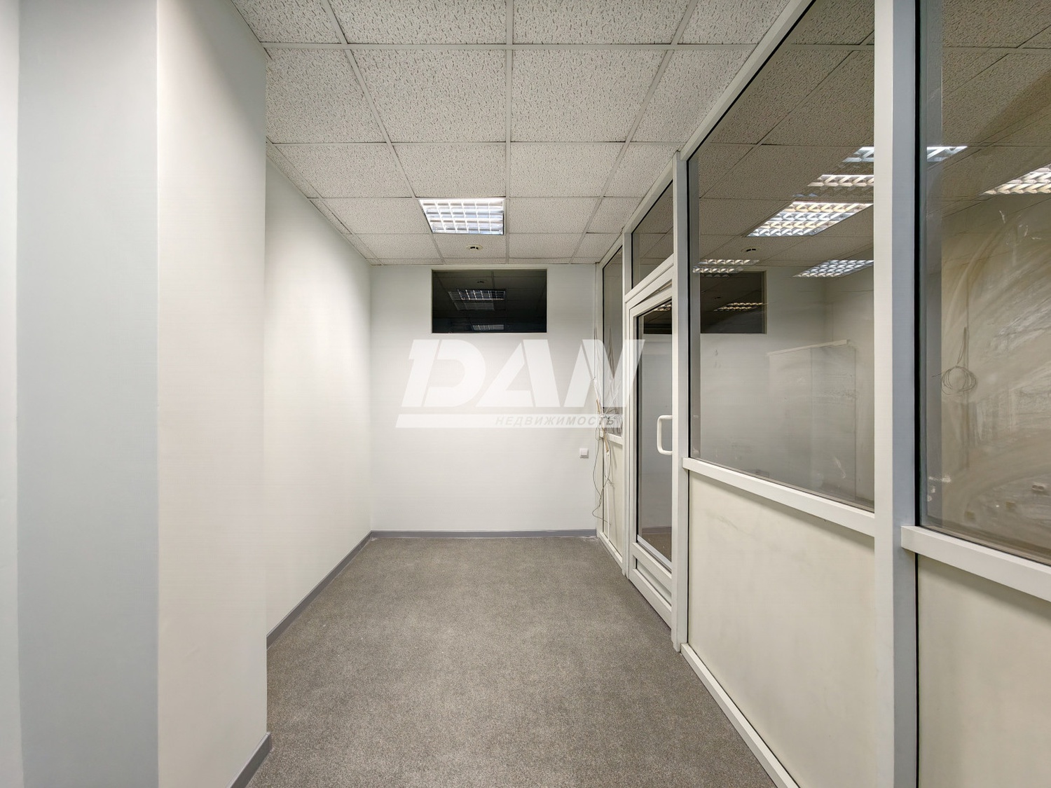 Офис 1050,9 м²