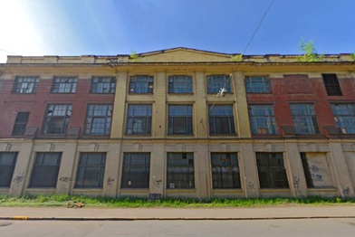 Здание фабрики «Красное знамя» в Петербурге продано за 161,9 млн рублей