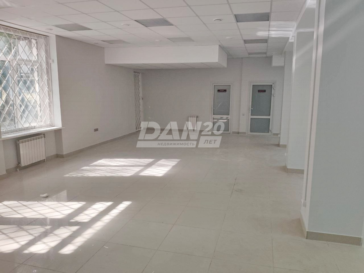 Торговое помещение 241 м²
