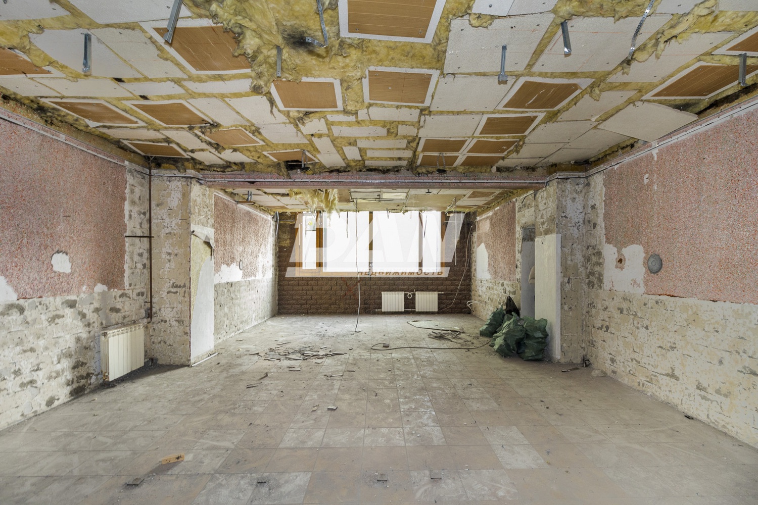 Помещение свободного назначения 520 м²