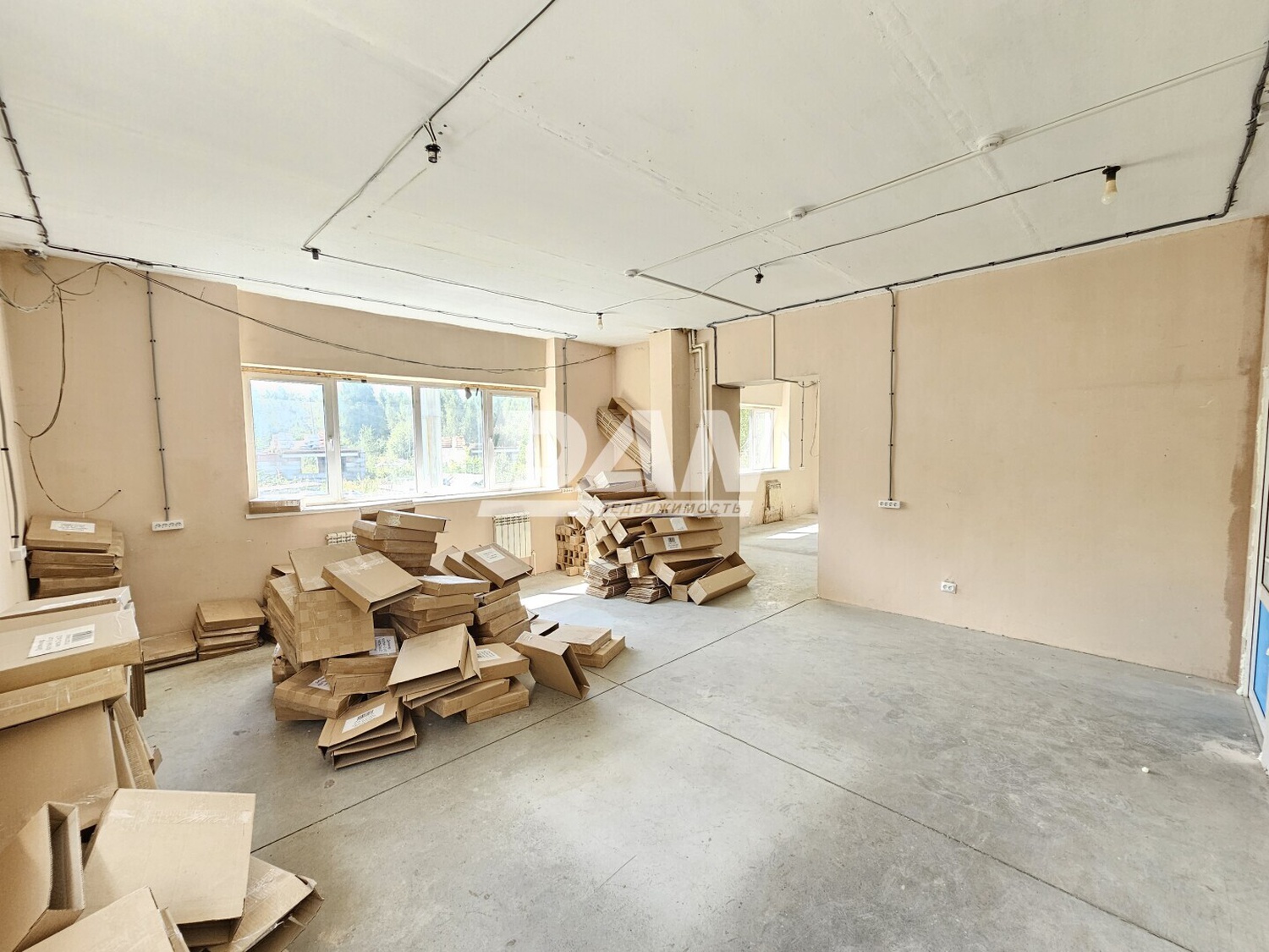Помещение свободного назначения 330 м²