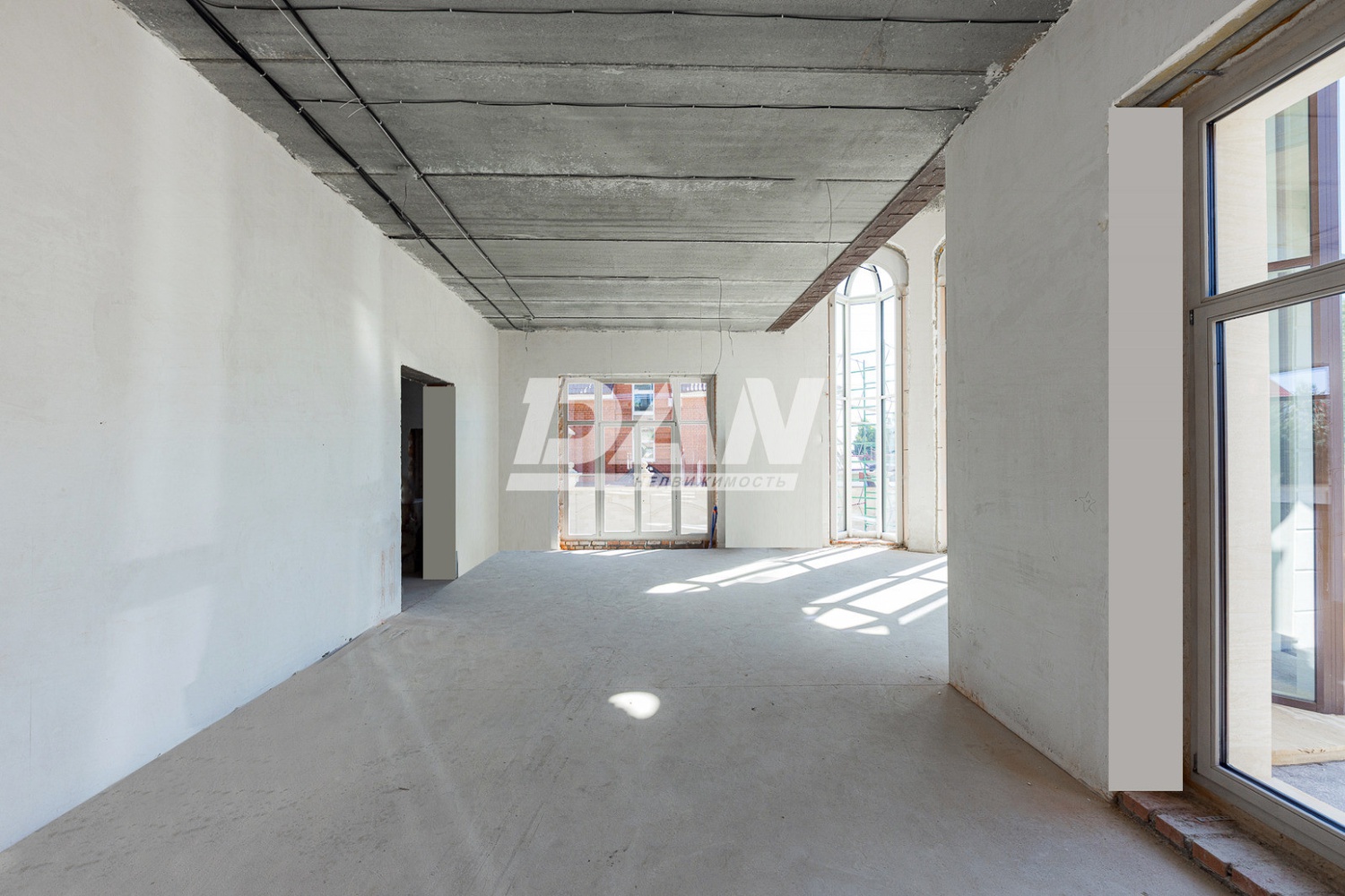 Помещение свободного назначения 1736,3 м²