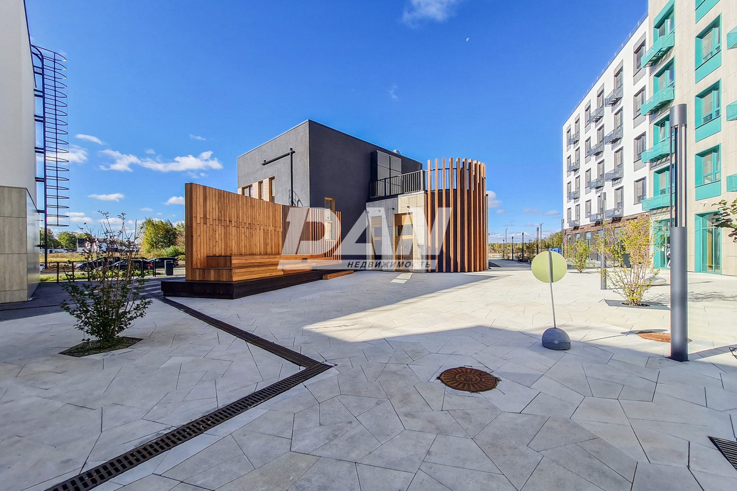 Торговая площадь 599,7 м²