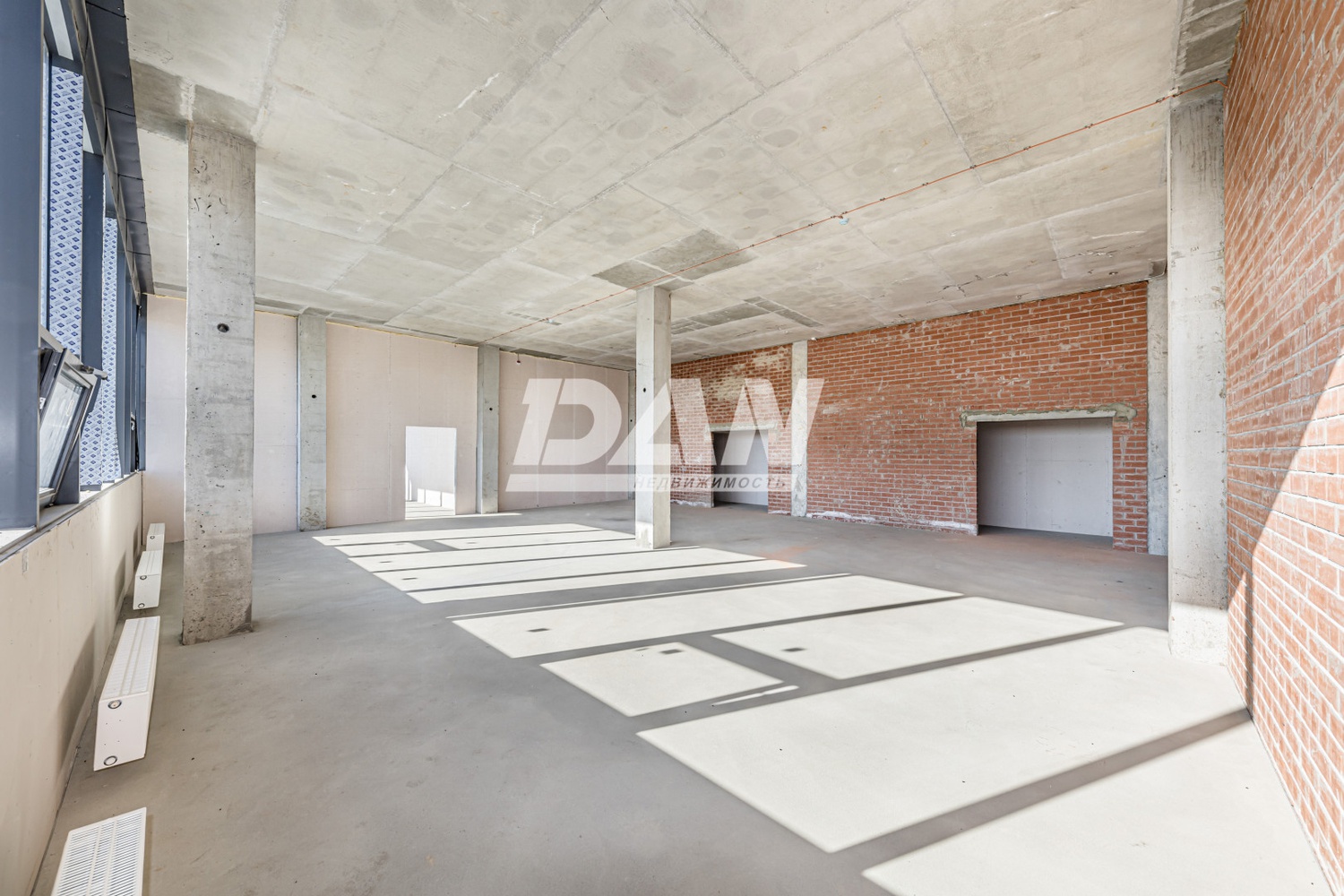 Помещение свободного назначения 641,3 м²