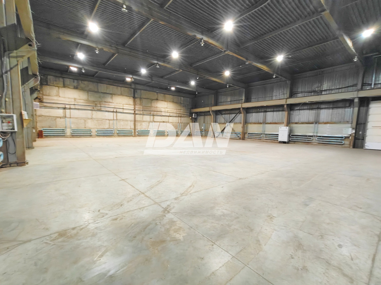 Производственное помещение 1179 м²