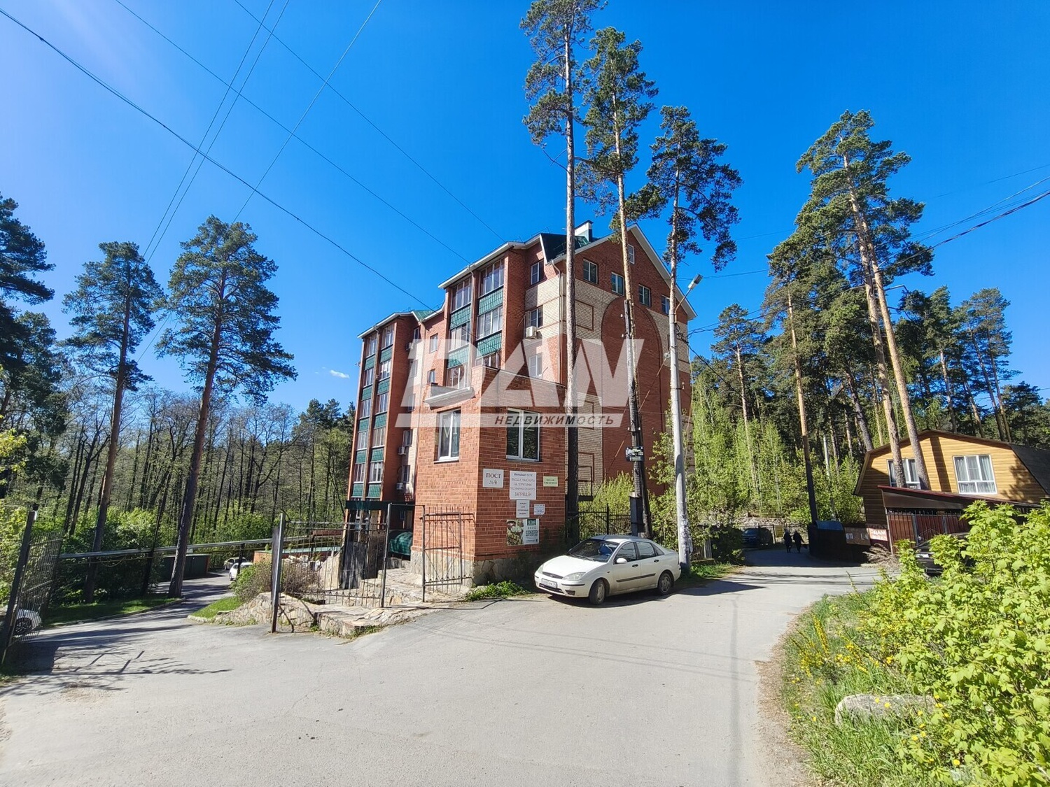 Торговая площадь 283 м²