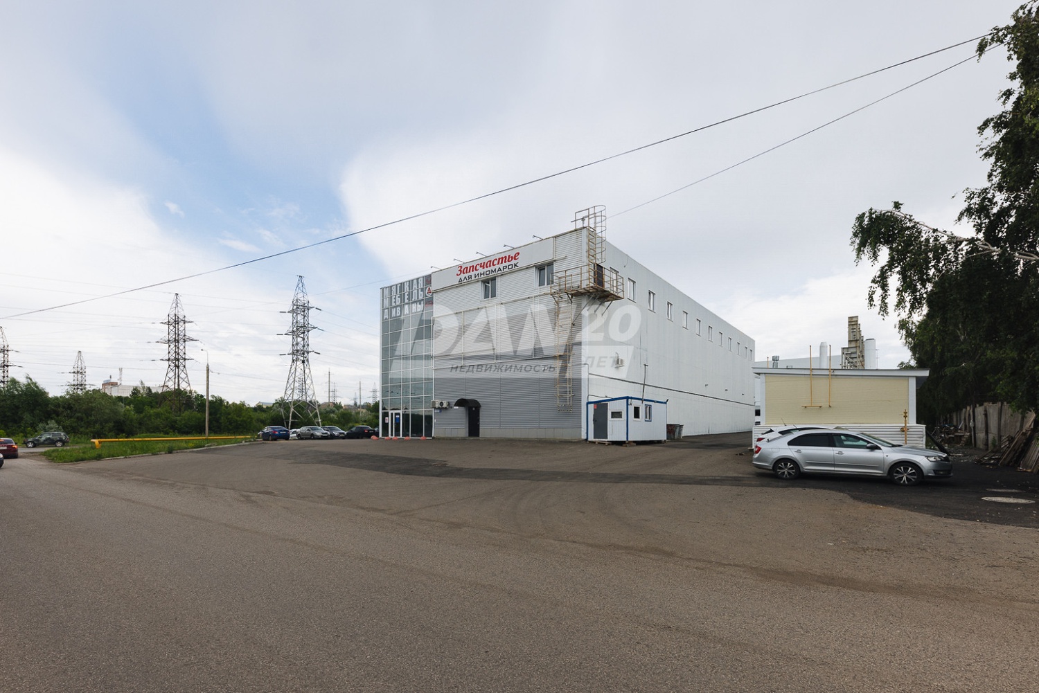 Торговая площадь 5000 м²