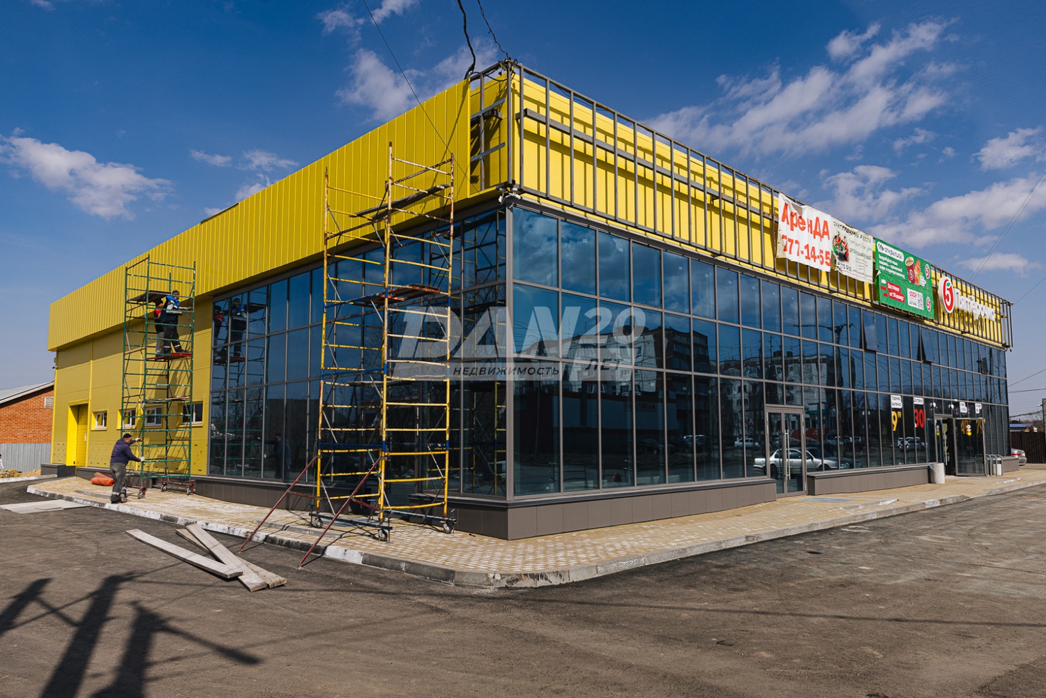 Торговое помещение 378,3 м²