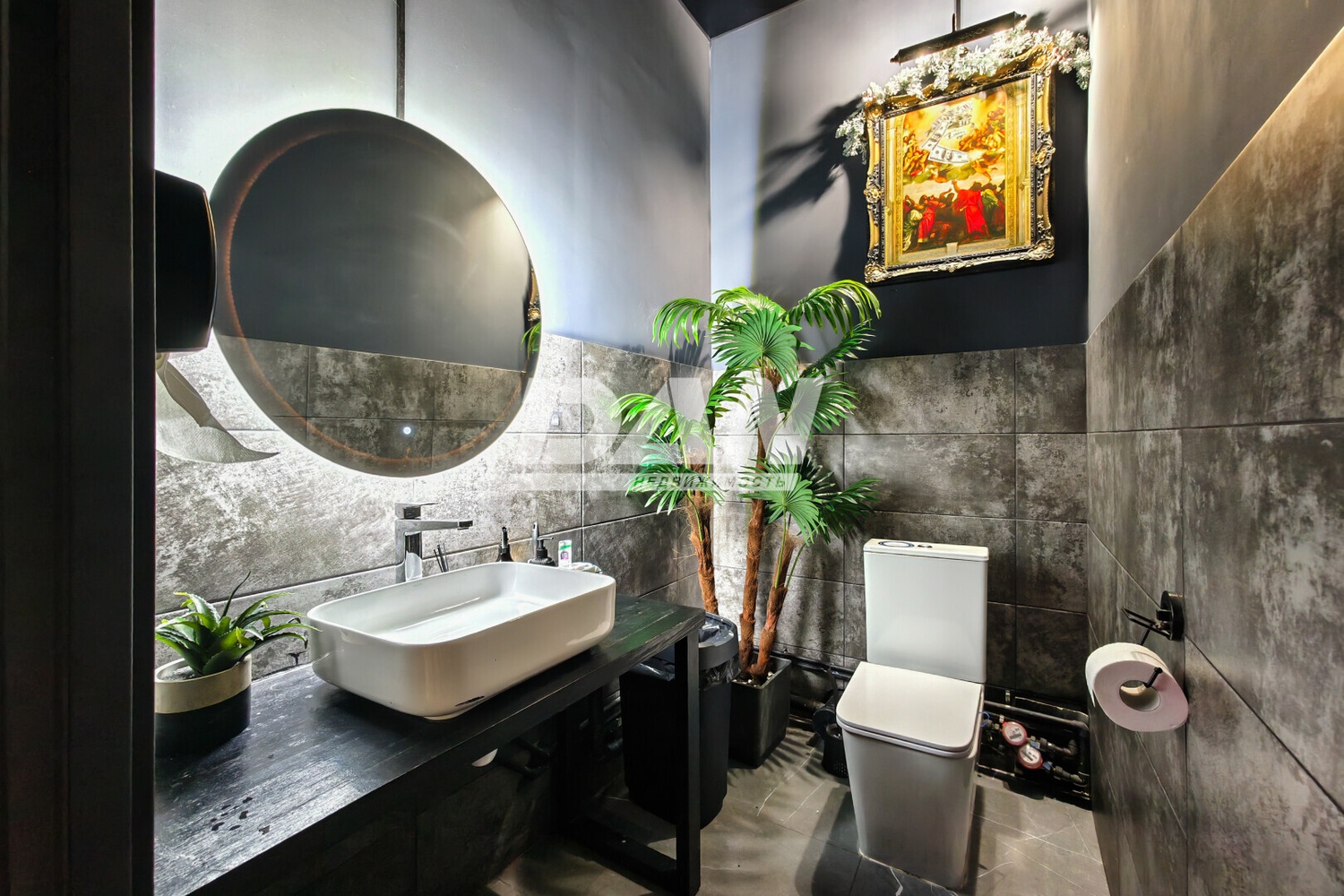 Торговая площадь 786 м²