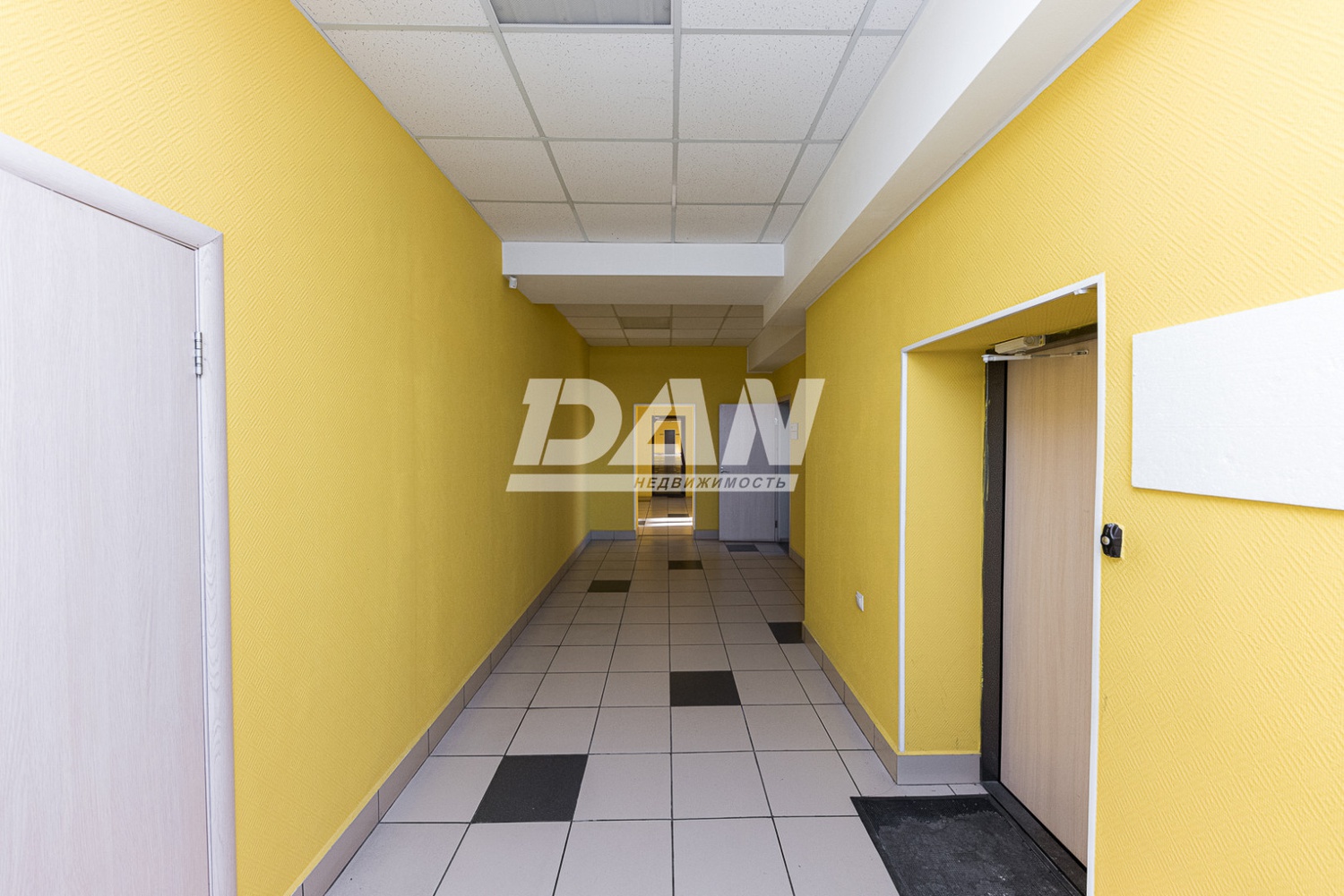 Офис 824,7 м²