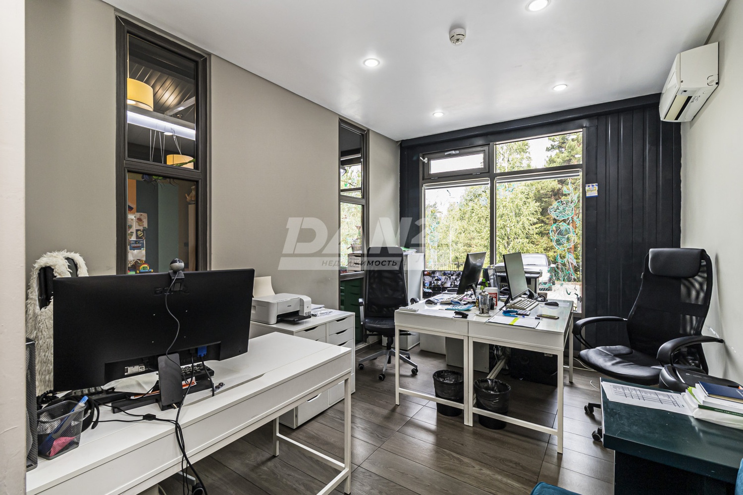 Помещение свободного назначения 1212,8 м²