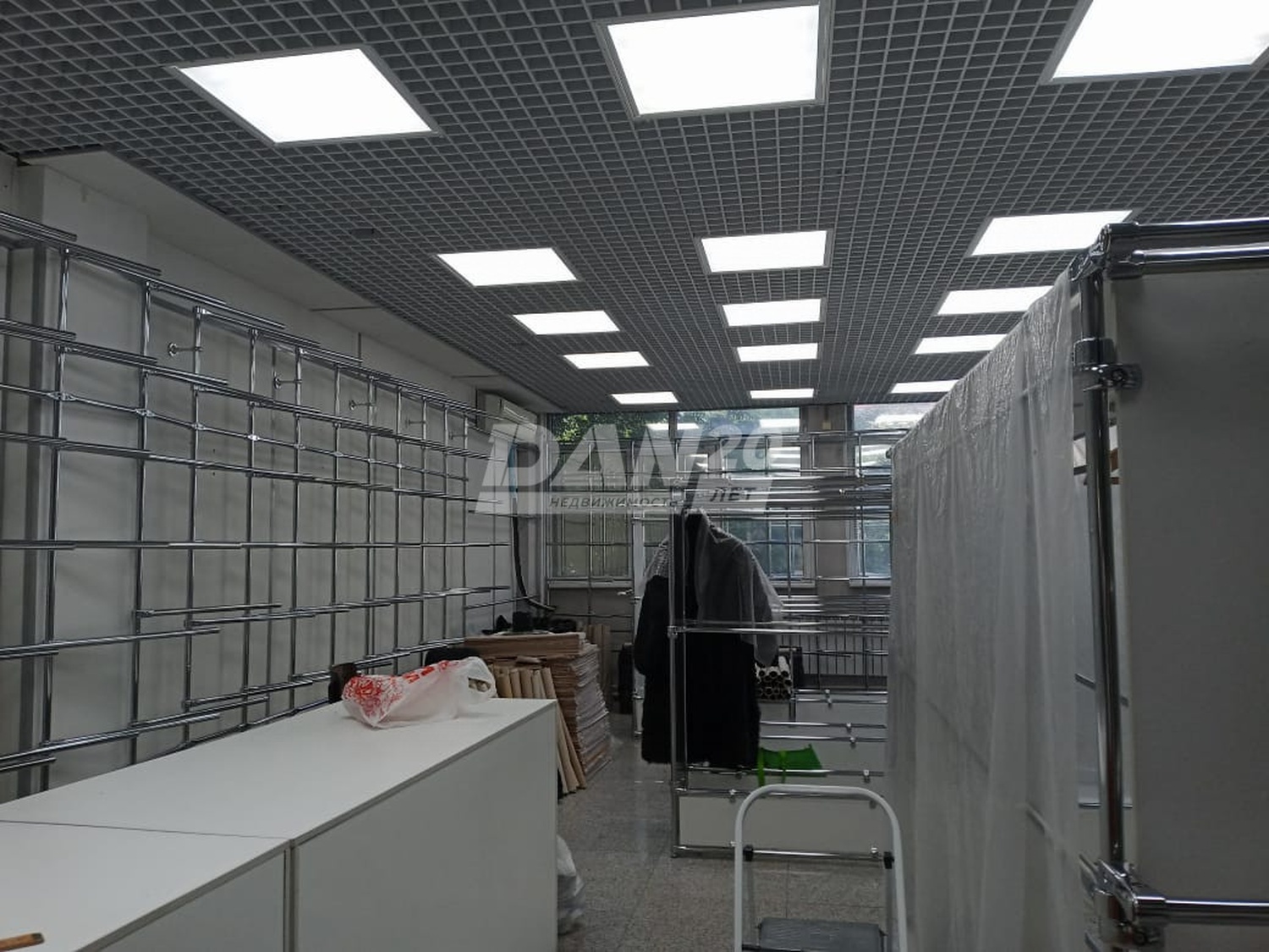 Помещение свободного назначения 102 м²