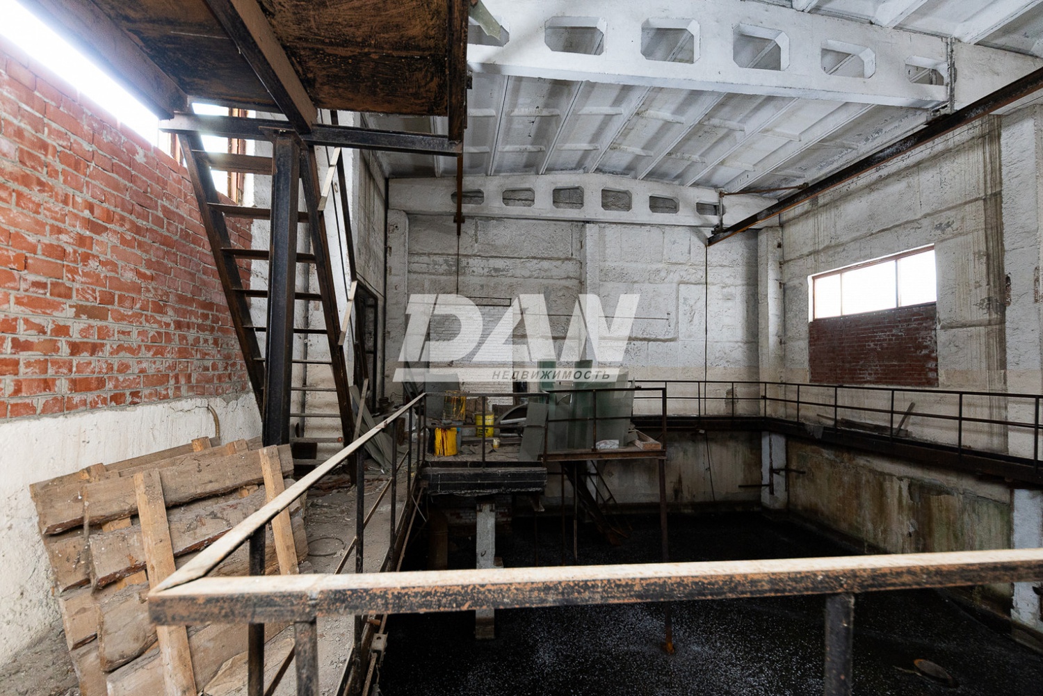 Производственное помещение 1941,3 м²