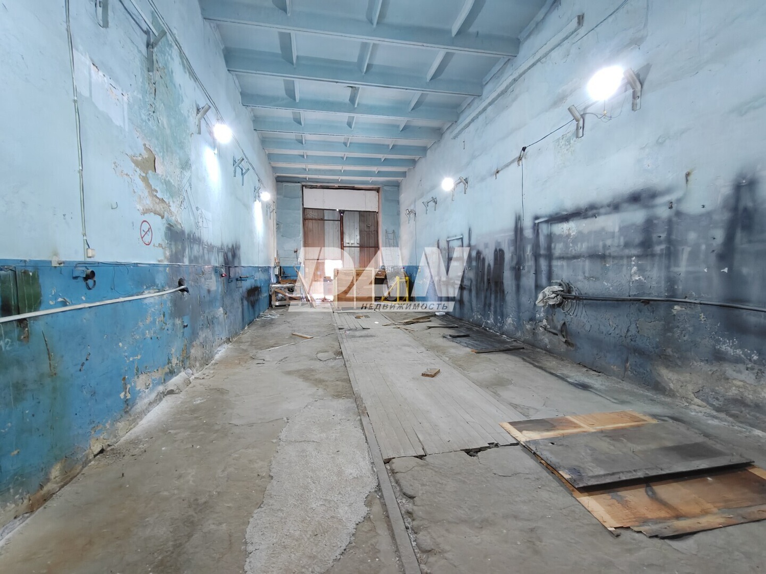 Земли коммерческого назначения 1200 м²