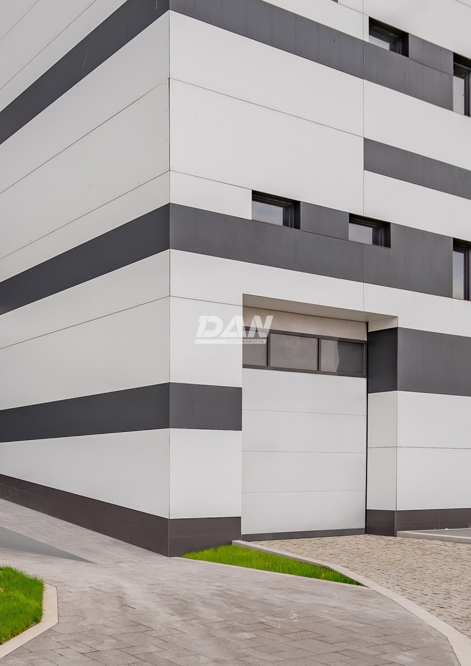 Торговая площадь 13515 м²