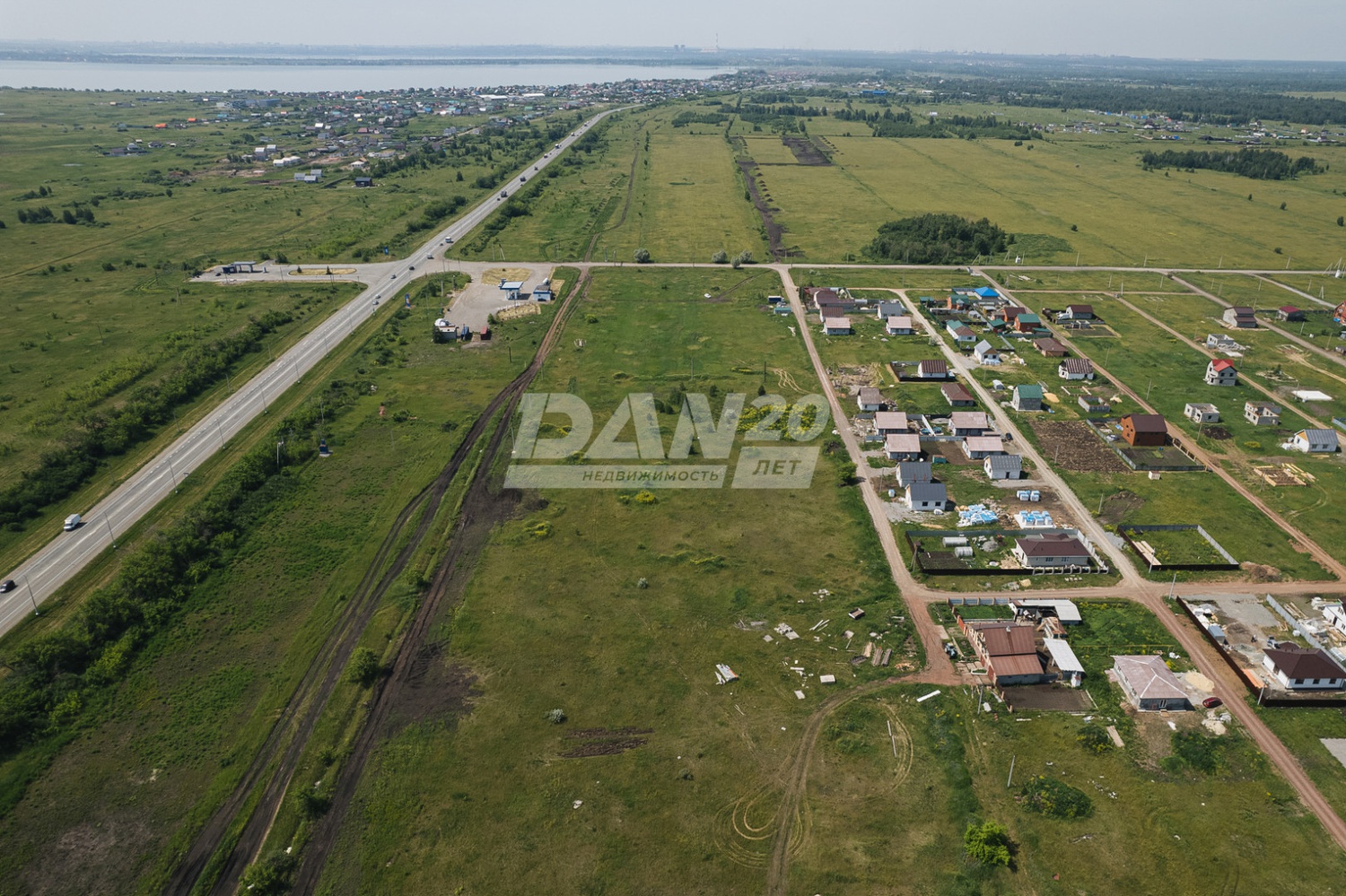 Земельный участок 11000 м²