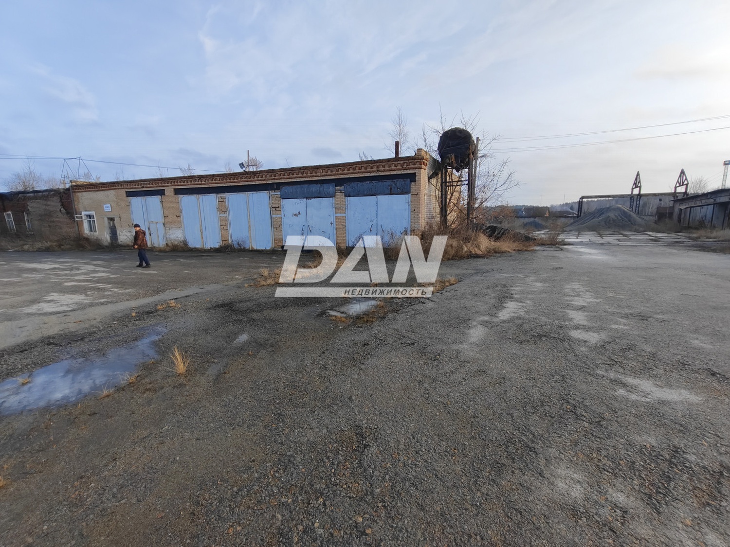 Склад 1318,4 м²