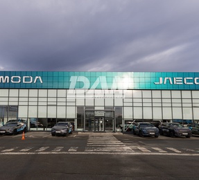 Торговое помещение, 1800 м²