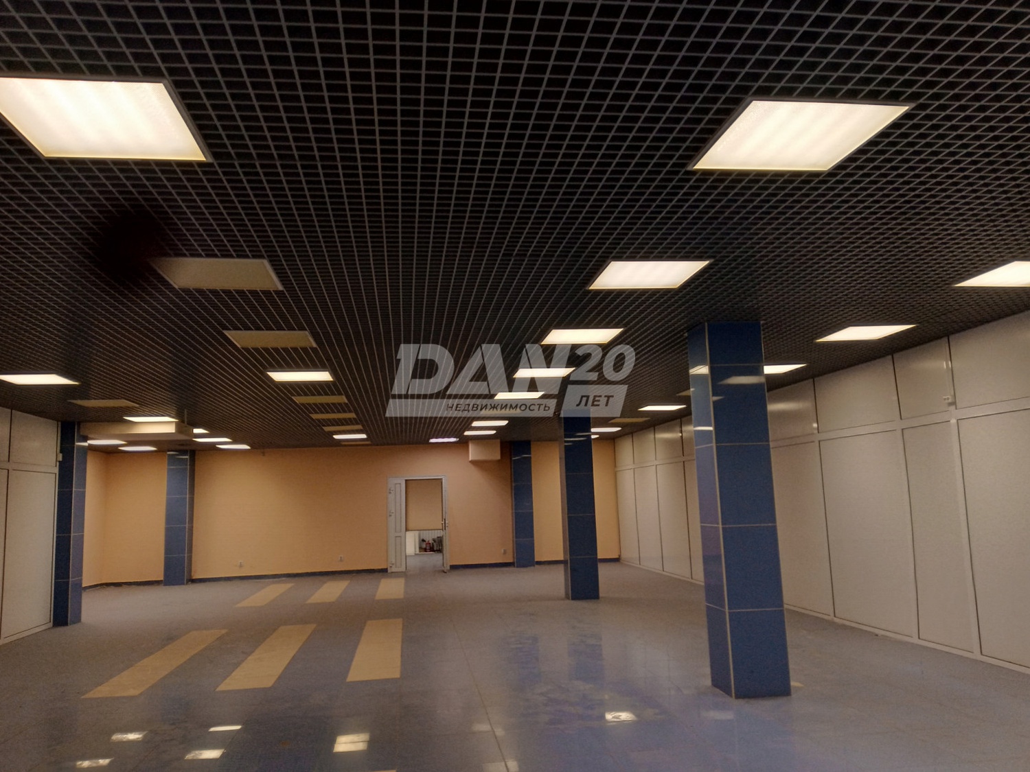 Помещение свободного назначения 290 м²