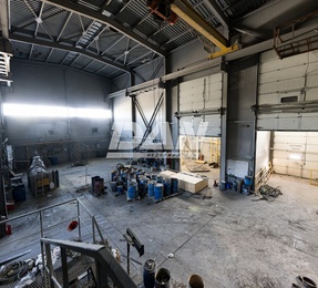 Производственное помещение, 990 м²