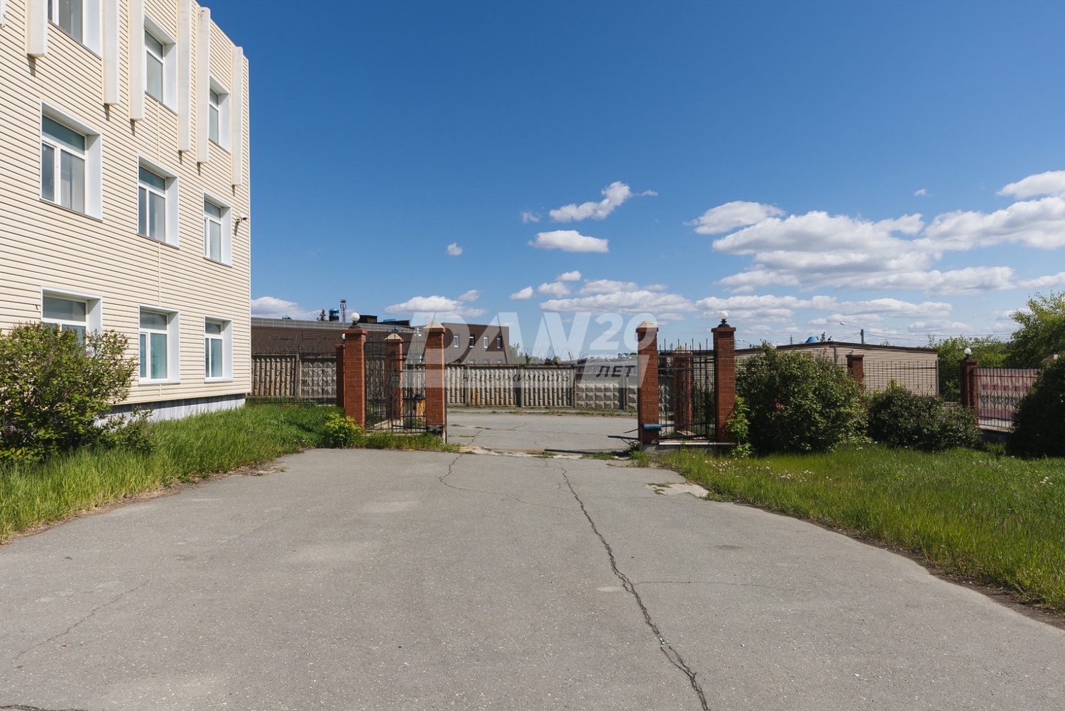 Помещение свободного назначения 1380 м²