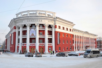 Историческую гостиницу в центре Петрозаводска продадут за 2,5 млрд рублей