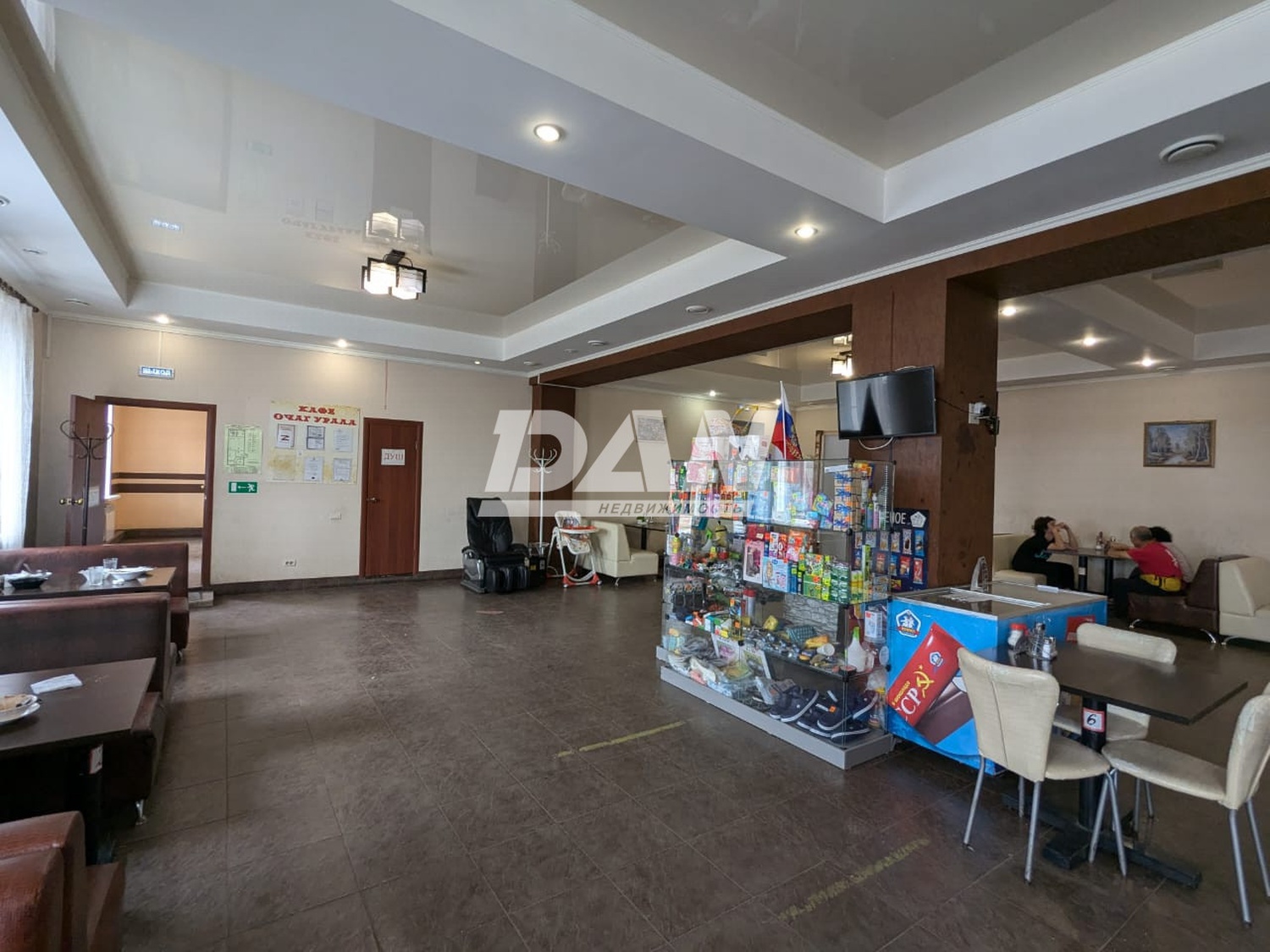 Торговое помещение 329,3 м²