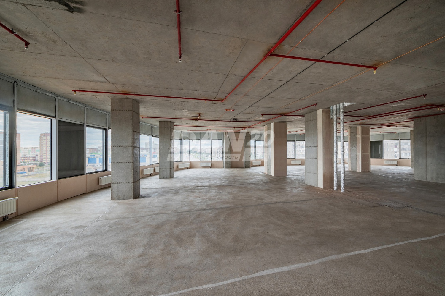 Торговая площадь 13515 м²
