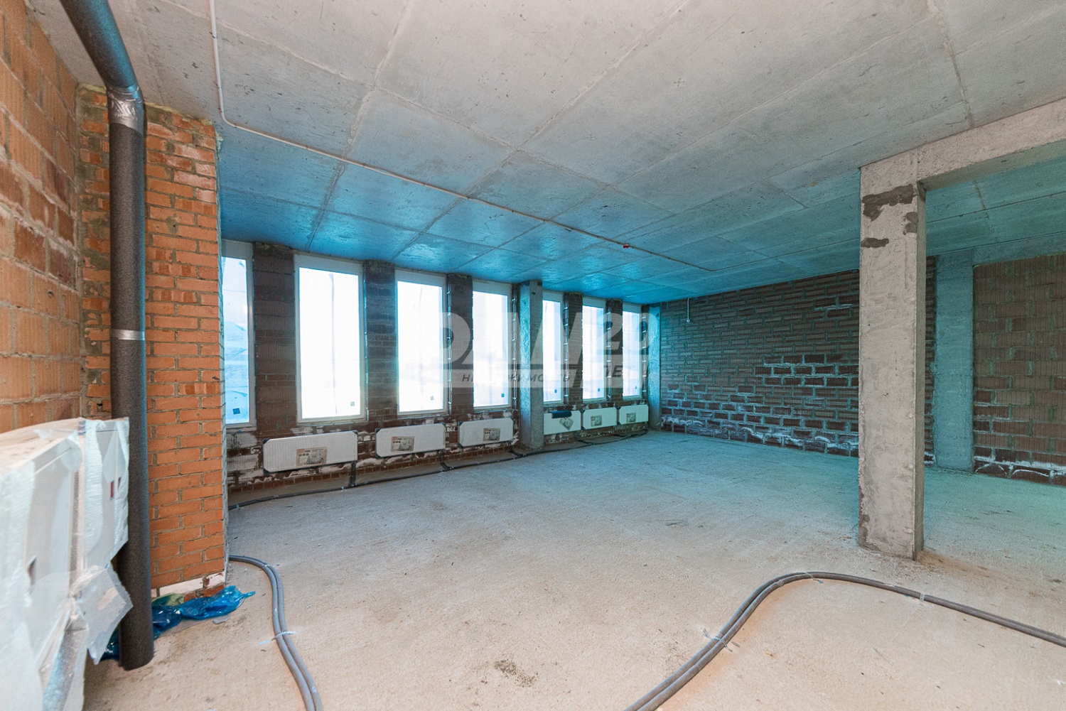 Торговая площадь 298,6 м²