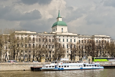 Бывший топ-менеджер «Главстроя» займется реконструкцией квартала на Москворецкой набережной